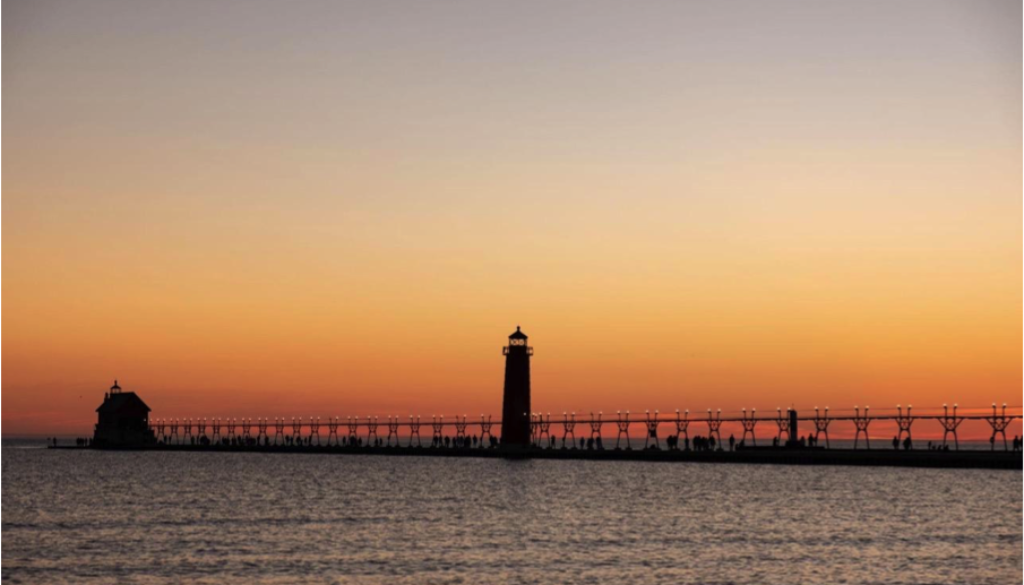 Best-Beaches-in-Michigan-Hidden-Gems-and-Must-Visit-Spots