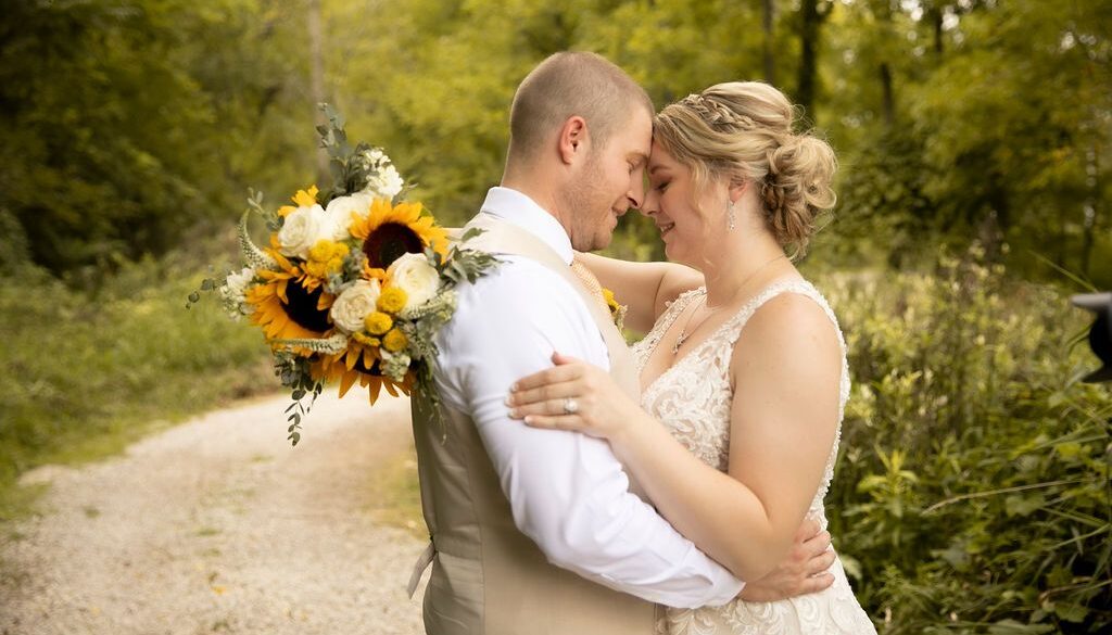 Rustic wedding barn near Ann Arbor Michigan surrounded by beautiful countryside landscapes
